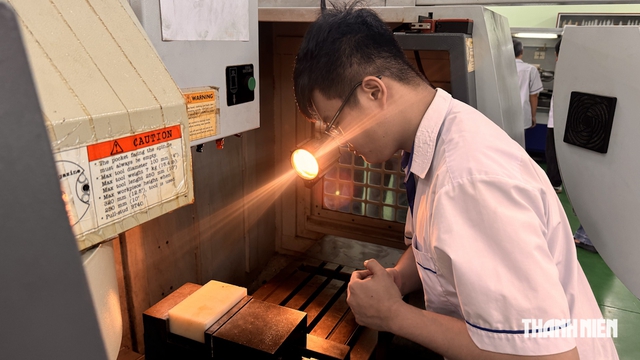 Tiếng Anh thành ngôn ngữ thứ hai trong trường nghề: Điểm nghẽn không chỉ ở đầu vào - Ảnh 3.