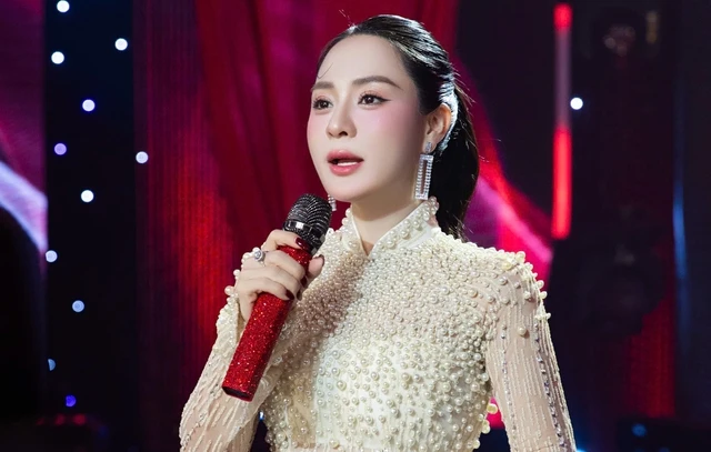Ánh Linh tái xuất sau biến cố, tiết lộ mối quan hệ với ba nuôi Hoài Linh - Ảnh 1.