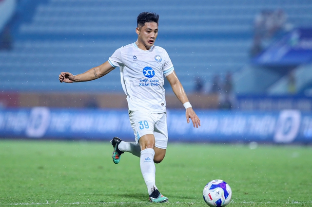 Hoàng Đức tỏa sáng - Ảnh 1.