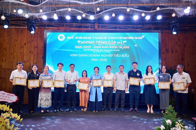 Phường Tân Hưng: Chính quyền đồng hành, doanh nghiệp phát triển- Ảnh 2.