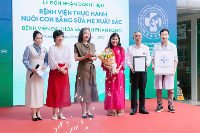 Bệnh viện Đa khoa Sài Gòn Phan Rang đạt chuẩn nuôi con bằng sữa mẹ xuất sắc - Ảnh 2.