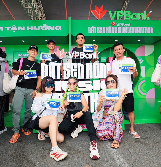Hơn 15.500 runner đổ về check-in VPBank Đất Sen Hồng Music Marathon 2026- Ảnh 8.