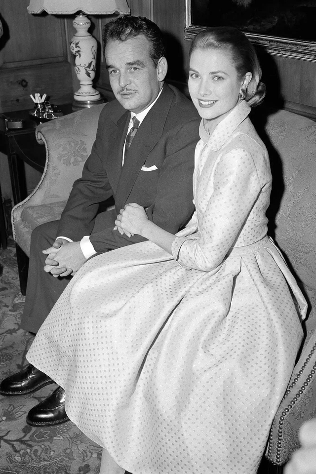 Vì sao nhẫn đính hôn của minh tinh Grace Kelly được gọi là tuyệt tác lịch sử? - Ảnh 2.