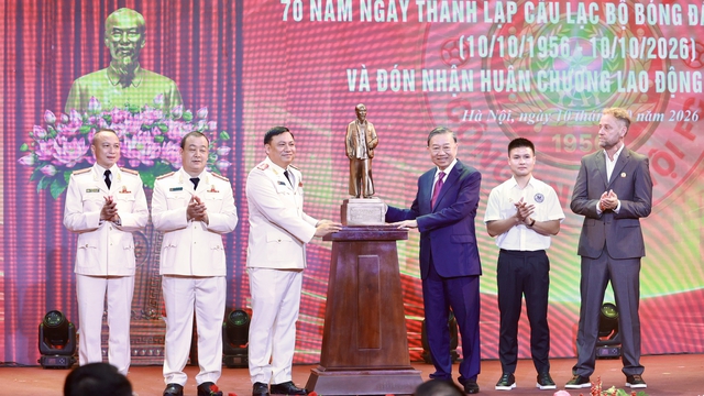 Tổng B&iacute; thư, Chủ tịch nước T&ocirc; L&acirc;m dự lễ kỷ niệm 70 năm CLB CAHN - Ảnh 4.