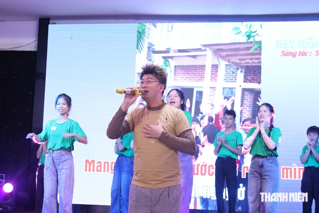 Thứ trưởng Bộ Nội vụ: 'Hạt giống yêu thương hôm nay sẽ thành cây xanh ngày mai' - Ảnh 5.