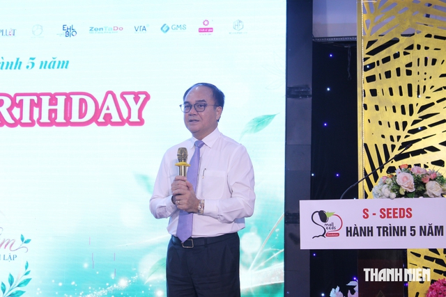 Thứ trưởng Bộ Nội vụ: 'Hạt giống yêu thương hôm nay sẽ thành cây xanh ngày mai' - Ảnh 2.