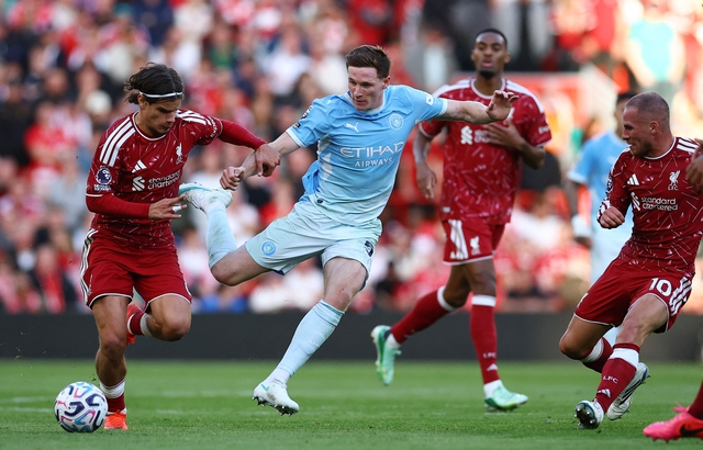 Gravenberch bị thẻ đỏ, Liverpool 'vỡ trận' phải thua đậm Man City 0-3 ngay tại Anfield- Ảnh 1.