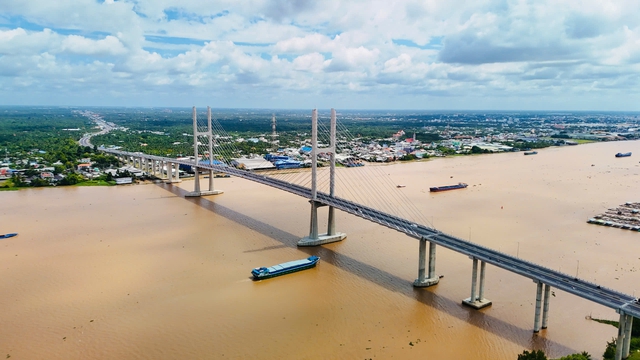 Từ những chuyến phà qua sông đến những nhịp cầu vươn xa- Ảnh 2.