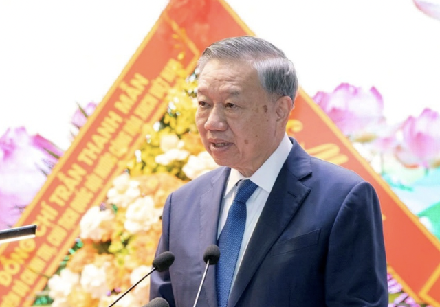 Tổng Bí thư, Chủ tịch nước trao danh hiệu Anh hùng cho Quân khu 2- Ảnh 1.