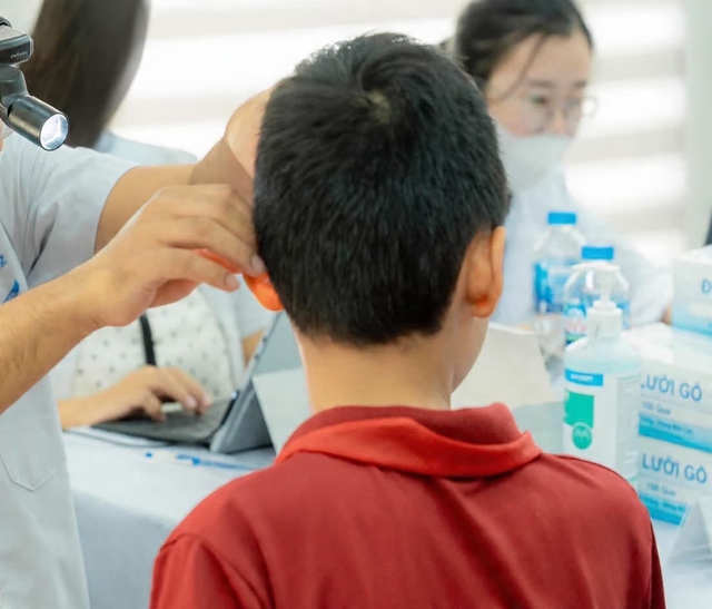 Nội soi tai phải cách nhau 7 ngày mới được bảo hiểm y tế thanh toán? - Ảnh 1.