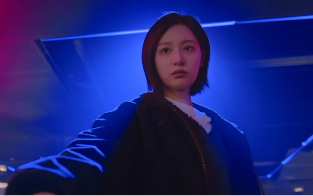 L&yacute; do phim mới của 'nữ thần' Kim Ji Won vừa l&ecirc;n s&oacute;ng đ&atilde; g&acirc;y sốt - Ảnh 3.