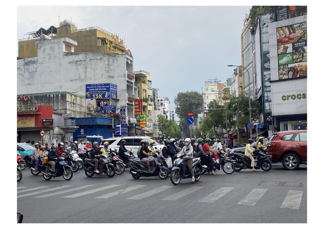 Bình luận trên mạng xã hội ảnh hưởng đáng kể đến cách nhìn nhận vấn đề - Ảnh 1.