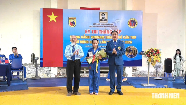 Nữ sinh 12 tuổi học v&otilde; bằng c&aacute;ch nghe v&agrave; cảm nhận - Ảnh 3.