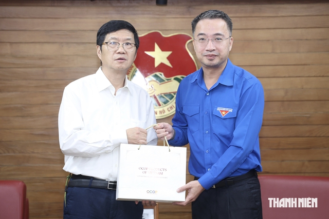B&iacute; thư T.Ư Đo&agrave;n Nguyễn Tường L&acirc;m tiếp đo&agrave;n đại biểu B&aacute;o Thanh Ni&ecirc;n Trung Quốc- Ảnh 2.