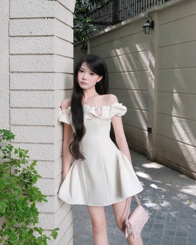 Bí quyết 'siết' vòng 2 thon gọn với váy chiết eo- Ảnh 8.
