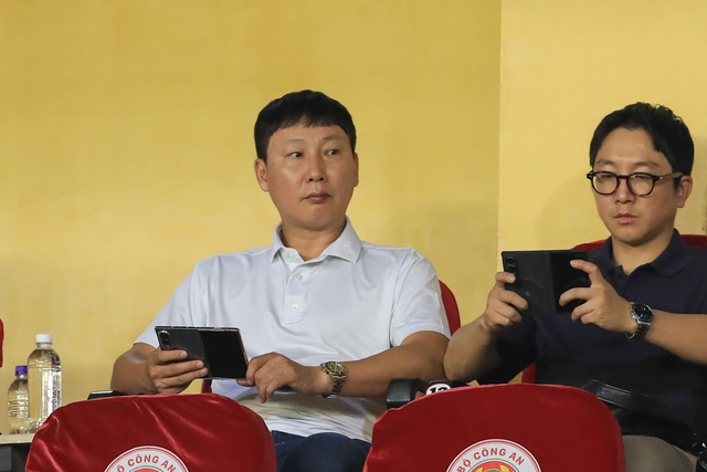 CLB CAHN thua sít sao đội bóng hàng đầu châu lục Kashima Antlers- Ảnh 1.