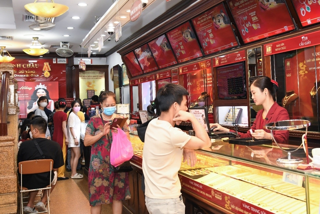 Tích sản từ tiền nhàn rỗi: Giải mã ‘sức hút’ của vàng nhẫn Bảo Tín Minh Châu - Ảnh 2.