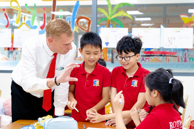 Royal School: Nơi nền tảng học thuật song hành cùng trải nghiệm trưởng thành - Ảnh 4.