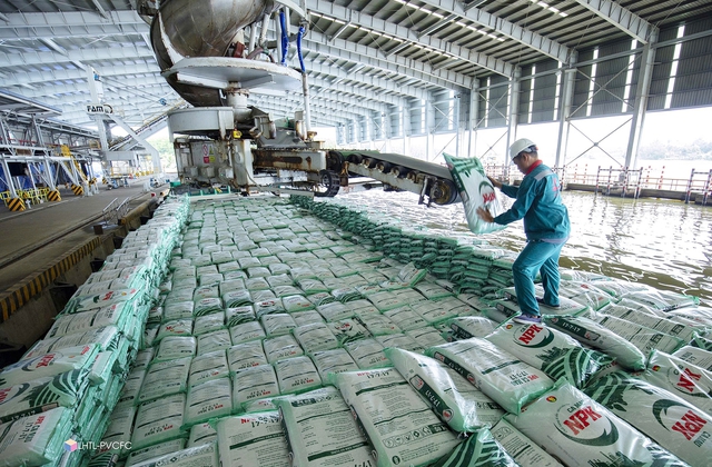 Phân bón Cà Mau viết tiếp câu chuyện phát triển - Ảnh 2.