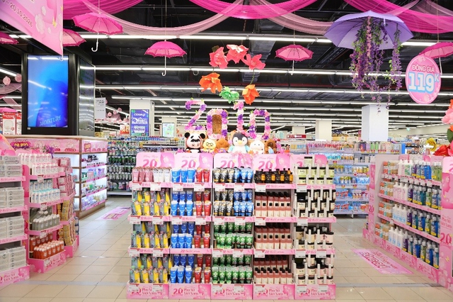 Xu hướng mua sắm quà tặng 20.10 năm nay: Chọn quà thiết thực, tận dụng ưu đãi - Ảnh 1.