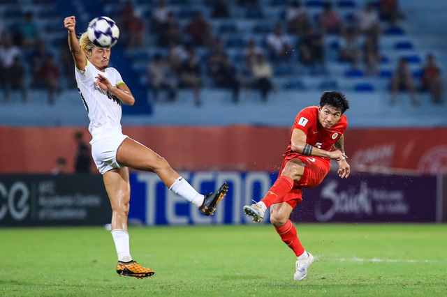 Chơi rất hay ở AFC Champions League, Đoàn Văn Hậu có cơ hội trở lại đội tuyển Việt Nam?- Ảnh 1.