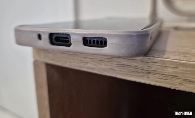 Đi trong trời mưa, laptop, điện thoại d&iacute;nh nước, phải l&agrave;m sao? - Ảnh 3.