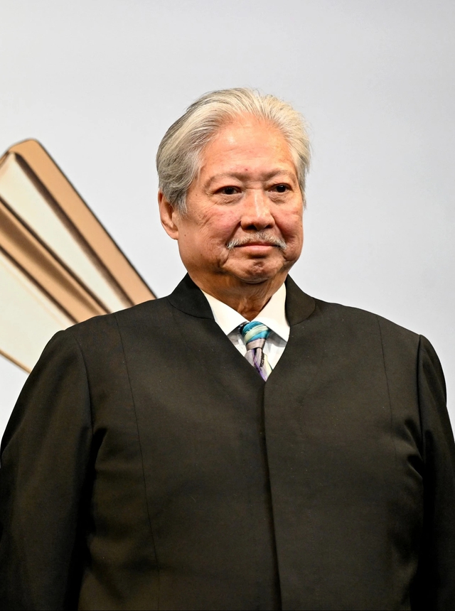 Hồng Kim Bảo phát cảnh báo, tuyên bố cắt đứt quan hệ với một người thân cận - Ảnh 2.
