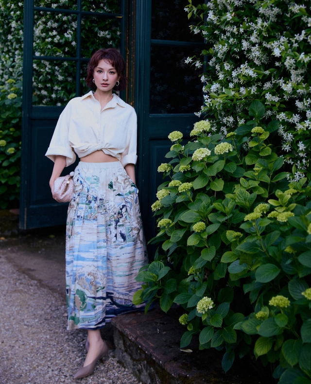 Ch&acirc;n v&aacute;y vintage cho tủ đồ thu trở n&ecirc;n l&atilde;ng mạn, cuốn h&uacute;t - Ảnh 4.