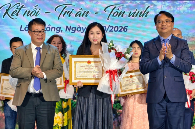 Lâm Đồng sẽ cùng doanh nghiệp nắm tay nhau thật ấm - Ảnh 7.