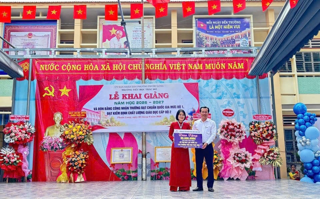 C&aacute;c đơn vị trong EVNGENCO2 chung tay tiếp sức học sinh đến trường - Ảnh 5.