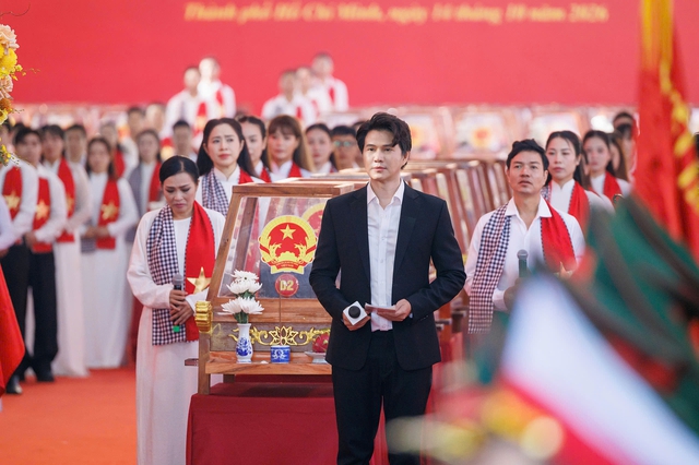 MC Vũ Mạnh Cường trải lòng về sân khấu đặc biệt nhất trong đời - Ảnh 1.