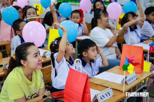 Siết lạm thu: Họp phụ huynh nhẹ nhàng hơn - Ảnh 2.