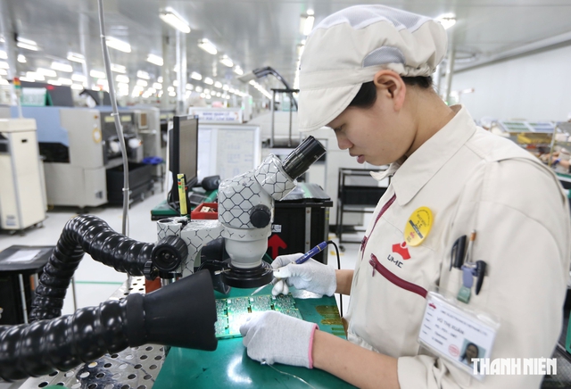 Các tập đoàn lớn tiếp tục rót hàng tỉ USD vào Việt Nam - Ảnh 1.