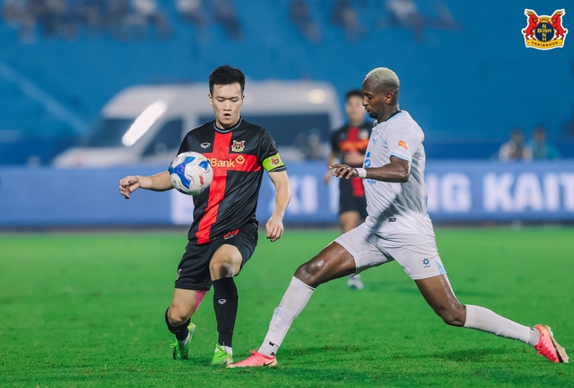 Dự đoán tỷ số Ninh Bình FC thắng HAGL: Hoàng Đức cực hay, chuyền đẹp cho Lê Phát ghi bàn- Ảnh 1.