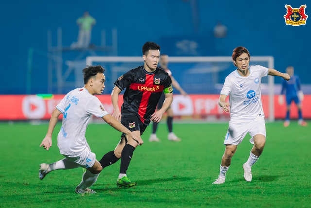 Dự đoán tỷ số Ninh Bình FC thắng HAGL: Hoàng Đức cực hay, chuyền đẹp cho Lê Phát ghi bàn- Ảnh 4.