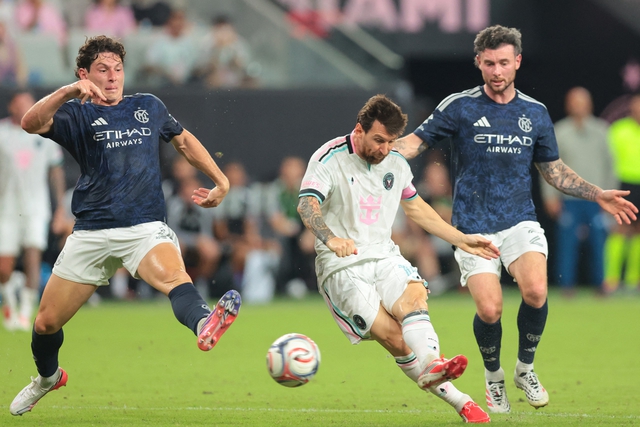 Messi kiến tạo cho De Paul lập c&ocirc;ng, sớm đưa Inter Miami v&agrave;o v&ograve;ng play-off MLS Cup - Ảnh 1.