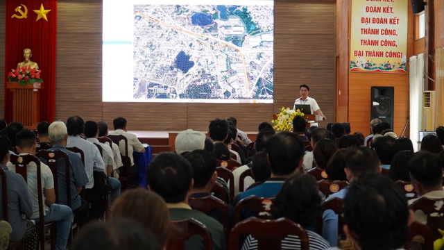 TP.HCM bắt đầu đo đạc, kiểm đếm đất l&agrave;m metro nối B&igrave;nh Dương - TP.HCM - Ảnh 1.