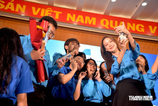Tuyên dương 40 gương 'Thanh niên sống đẹp' phường Chợ Quán - Ảnh 7.