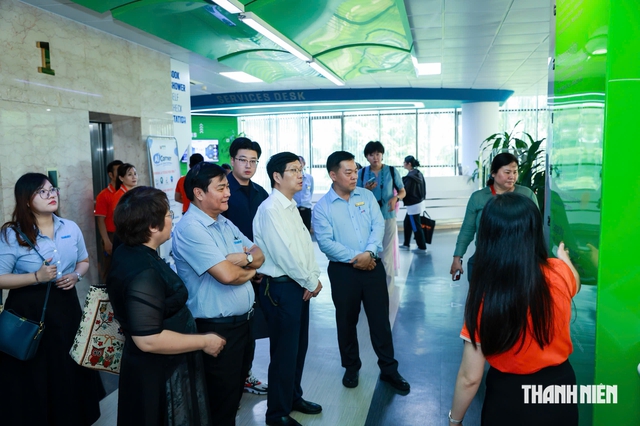 Báo Thanh Niên kết nối trường Đại học Tôn Đức Thắng với báo chí Trung Quốc - Ảnh 2.