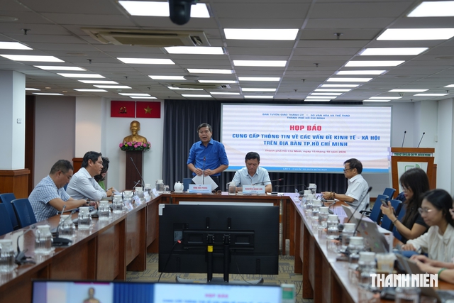 TP.HCM sắp có cửa hàng xăng dầu nổi trên mặt nước đầu tiên - Ảnh 1.
