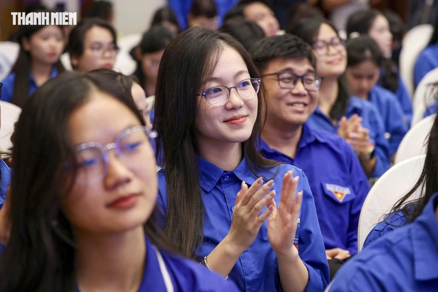 Thanh ni&ecirc;n cần d&aacute;m l&agrave;m việc kh&oacute;, việc mới- Ảnh 1.