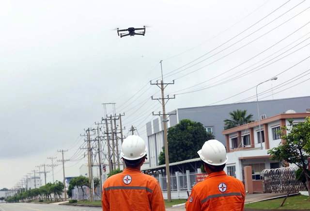 Thực hiện Nghị quyết 57-NQ/TW: EVNSPC hướng tới doanh nghiệp số thông minh - Ảnh 3.