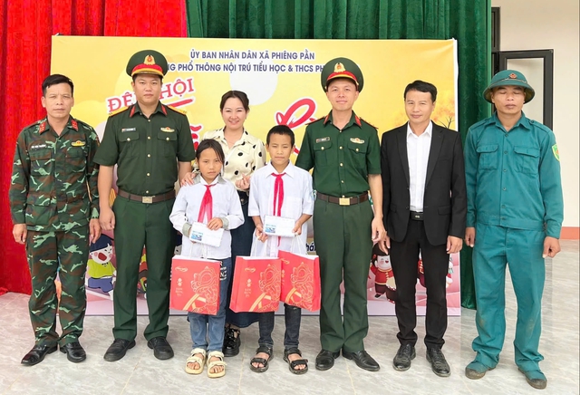 Những mùa trăng yêu thương nơi đất dốc - Ảnh 2.