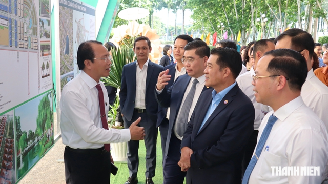Phường Bình Phước của Đồng Nai kêu gọi doanh nghiệp 'tái sinh' trụ sở dôi dư- Ảnh 1.