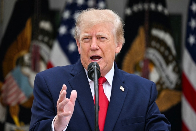 Ông Trump phản ứng mạnh về cuộc tấn công của Ukraine vào nhà máy lọc dầu Nga - Ảnh 1.