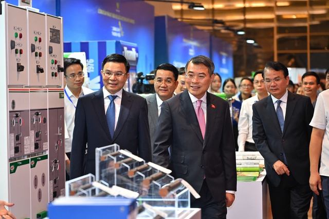 Thủ tướng Lê Minh Hưng gợi mở 'điểm tựa' thương hiệu quốc gia vươn tầm quốc tế - Ảnh 1.