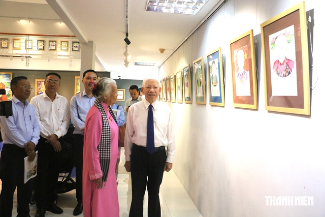 'Hành trình tìm mẹ' đầy xúc động của nữ họa sĩ Đặng Ái Việt - Ảnh 4.