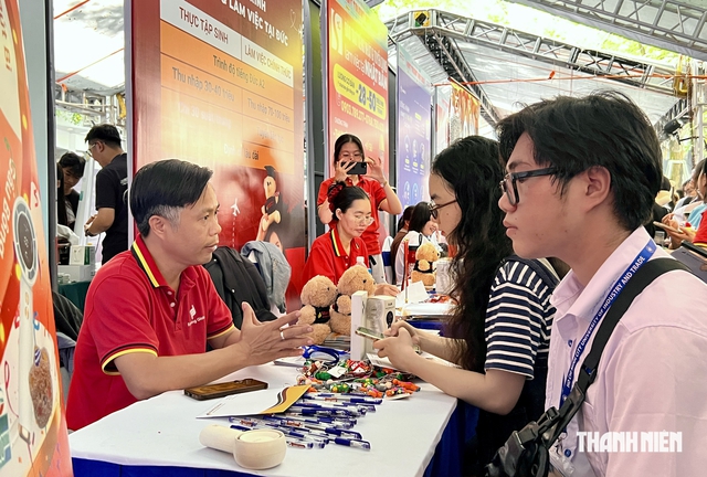 Hơn 5.000 vị trí việc làm cho sinh viên TP.HCM: Có lương ngay, không đòi hỏi kinh nghiệm- Ảnh 4.