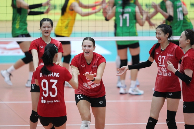 Sao bóng chuyền Thái Lan nêu lý do thi đấu chưa thành công tại Việt Nam - Ảnh 2.