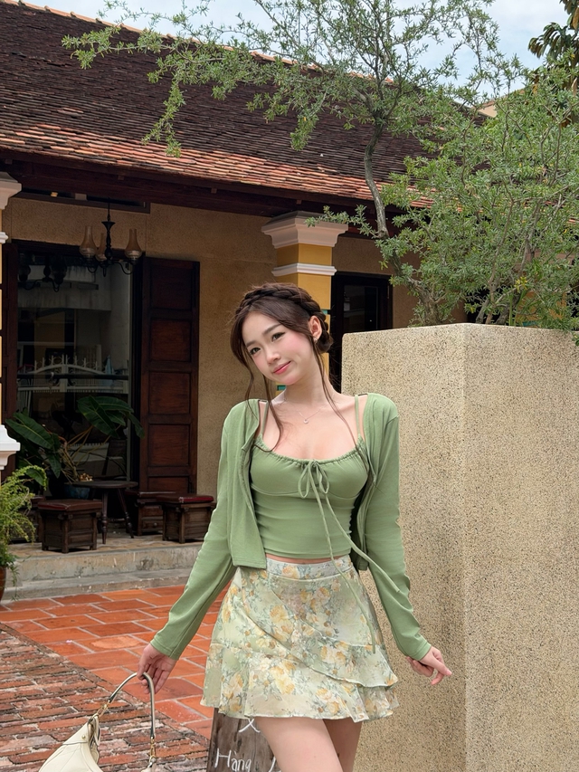 Nghệ thuật phối màu đậm nhạt bứt phá khỏi 'vùng an toàn'- Ảnh 4.